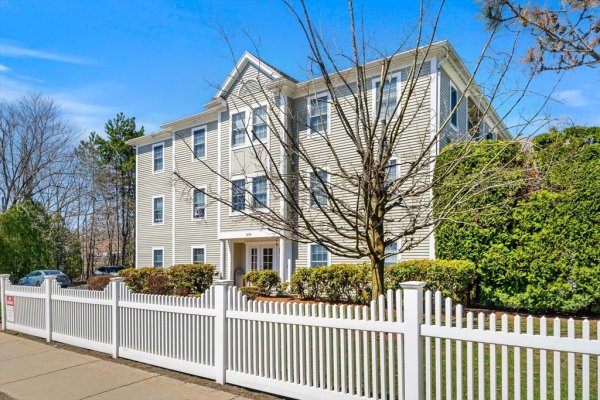 234 Water St #205 Wakefield, MA 01880