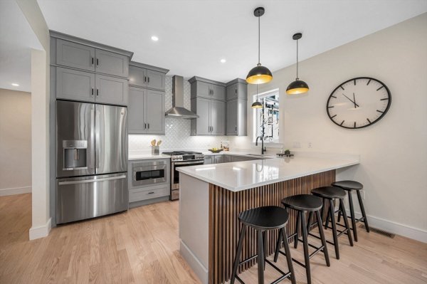 13 Chestnut St #1 Wakefield, MA 01880