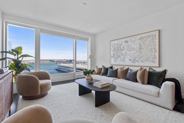 150 Seaport Blvd #C Boston, MA 02210