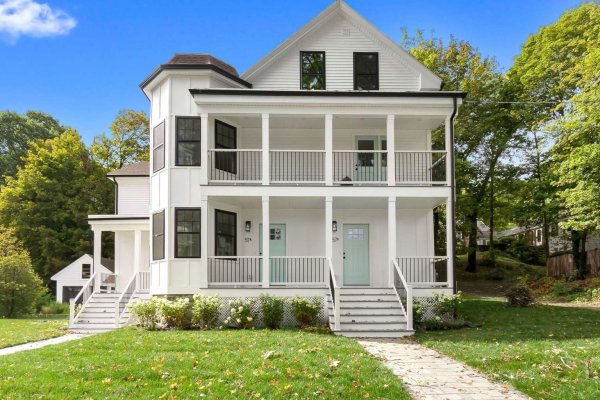 57 Myrtle Ave #2 Wakefield, MA 01880