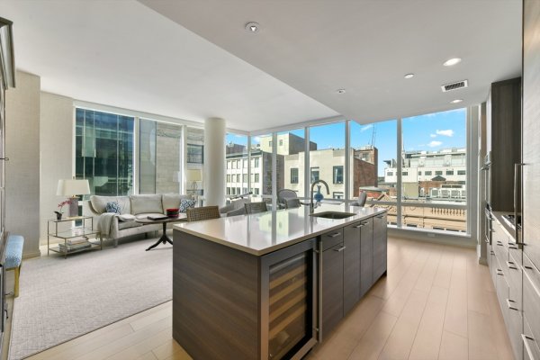 1 Franklin St #1003 Boston, MA 02110