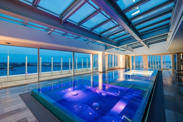 150 Seaport Blvd #GPH Boston, MA 02210