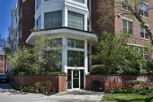 248 Albion St #324 Wakefield, MA 01880
