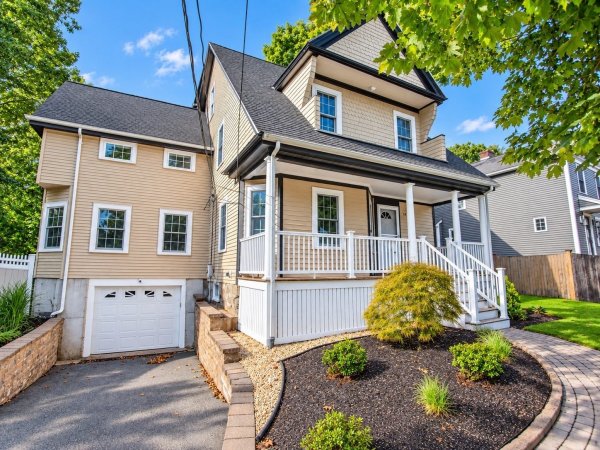 84 Spg St Wakefield, MA 01880